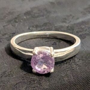 🆕 Solid Sterling Silver Solitaire Genuine Amethyst Ring In Size 7